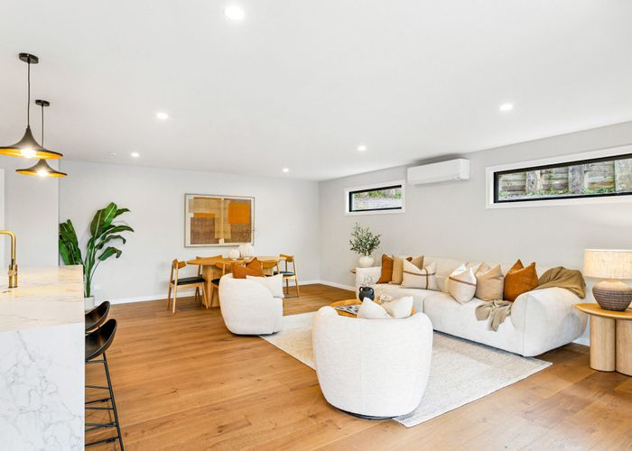  at 8 Kaihuia Lane, Oratia, Waitakere City, Auckland