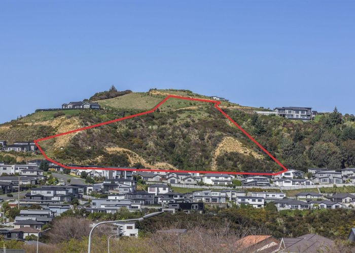  at 31 Pacific View, Whitby, Porirua