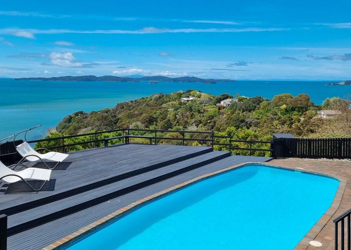  at 4 Kotare Place, Sandspit
