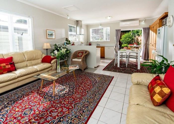  at 81 Elizabeth Street, Mount Victoria, Wellington