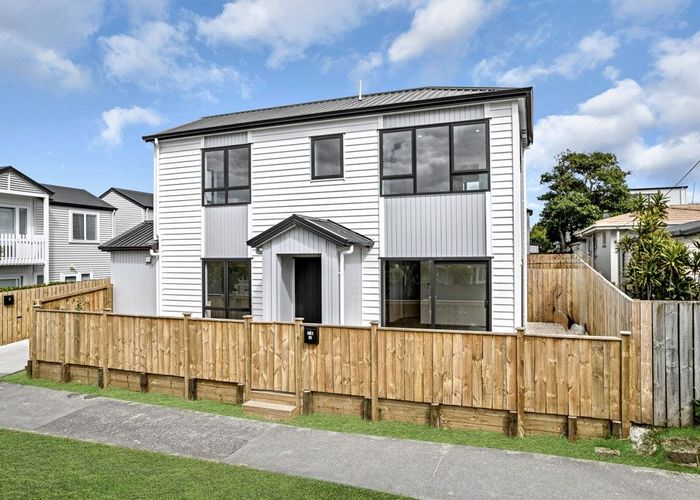  at 15A Holland Avenue, Point England, Auckland City, Auckland