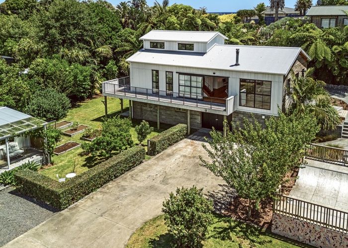  at 18 Dixon Street, Oakura, New Plymouth, Taranaki
