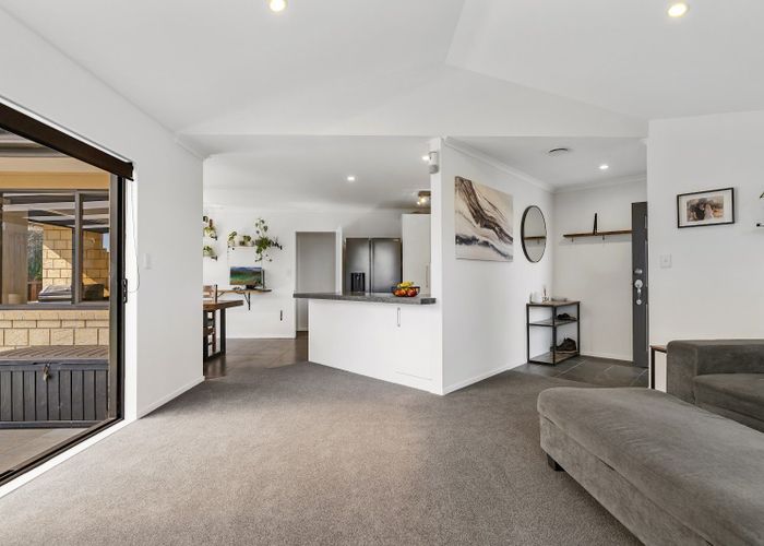  at 18 Rosella Drive, Welcome Bay, Tauranga