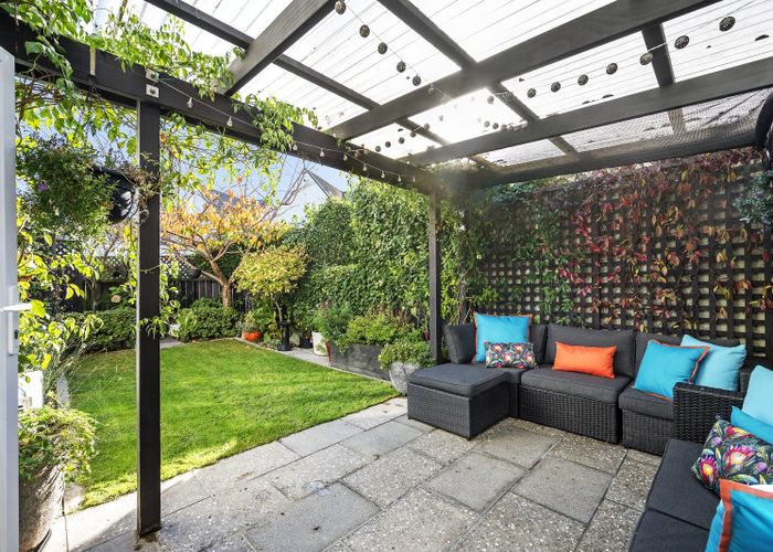  at 9/354 Muritai Road, Eastbourne, Lower Hutt, Wellington