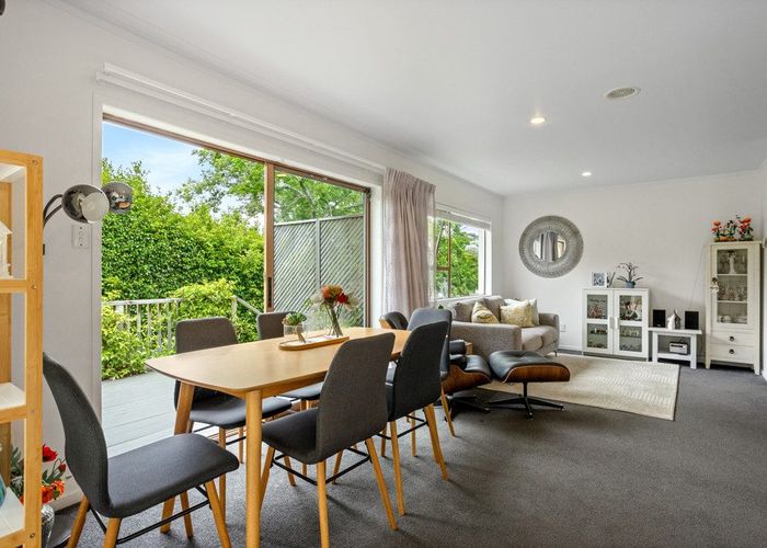  at 2/43 Seaton Road, Murrays Bay, North Shore City, Auckland