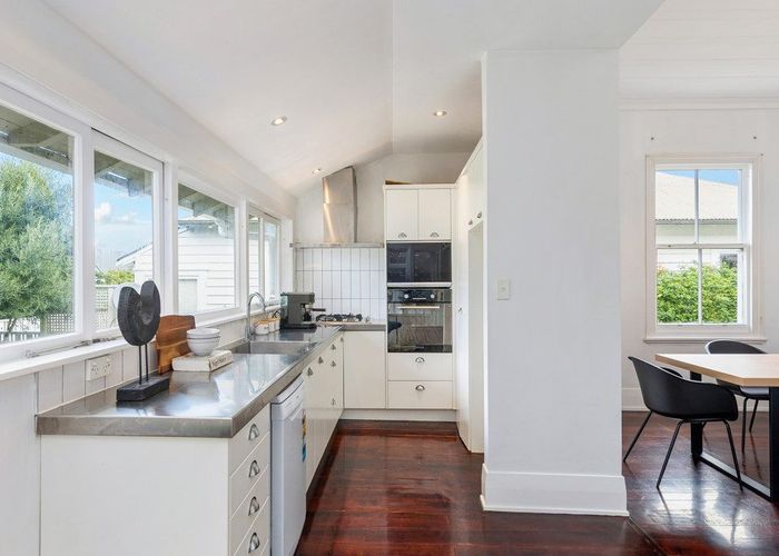  at 5 Tenterden Avenue, Mount Eden, Auckland City, Auckland