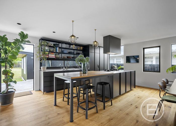  at 4 Renata Crescent, Te Atatu Peninsula, Waitakere City, Auckland