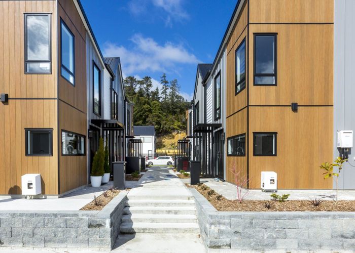  at 8 Reakes Crescent, Wallaceville, Upper Hutt, Wellington