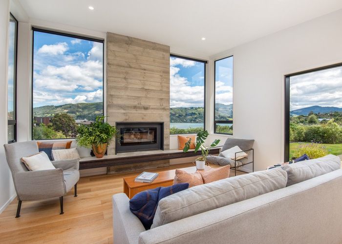  at 92 Mission Cove, Company Bay, Dunedin