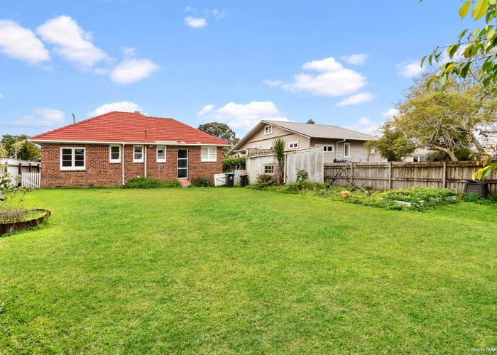  at 397 Point Chevalier Road, Point Chevalier, Auckland