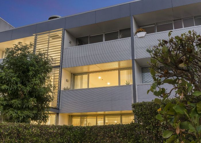  at 2B/6 Fisher-point Drive, Freemans Bay, Auckland