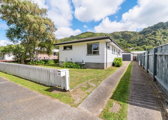  at 198 California Drive, Totara Park, Upper Hutt