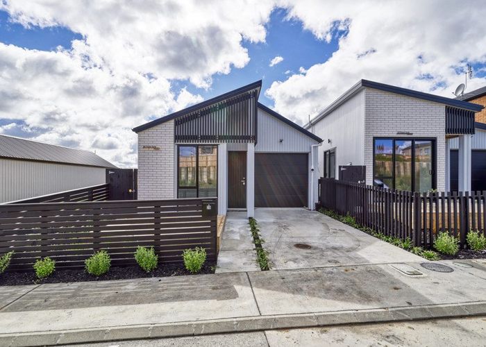  at 20 Papai Lane, Massey, Waitakere City, Auckland