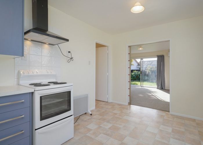  at 1/73 Epsom Road, Sockburn, Christchurch