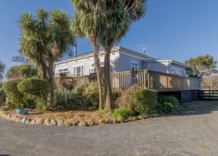  at 98 Rangiuru Road, Otaki Beach, Otaki