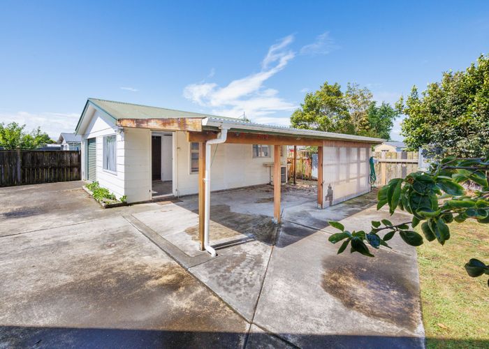  at 14 Hillcrest Drive, Kelvin Grove, Palmerston North, Manawatu / Whanganui