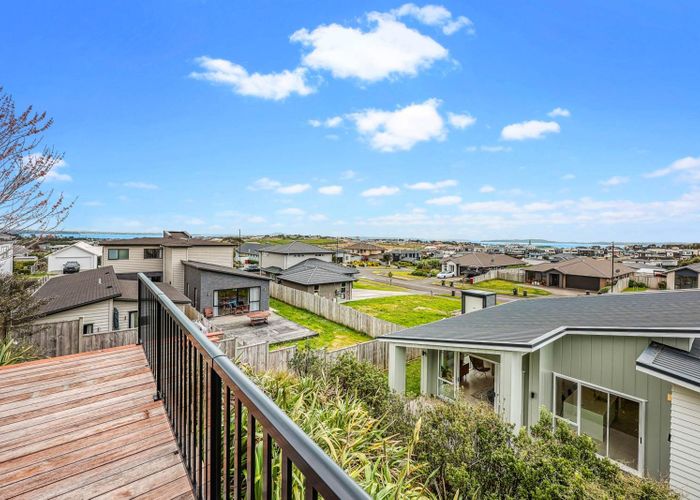  at 12 Flaxfield Lane, Beachlands, Auckland