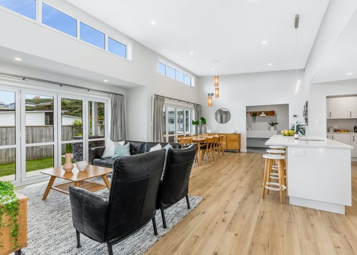  at 28 Banks Boulevard, Whitby, Porirua