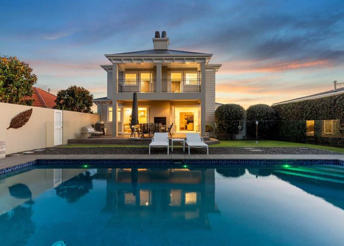  at 11 Evesham Avenue, Glendowie, Auckland