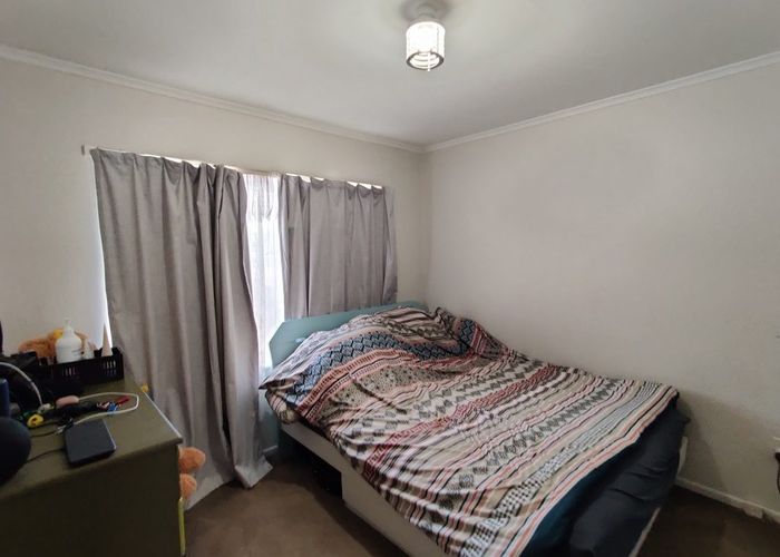 at 1B Exmouth Road, Northcote, North Shore City, Auckland