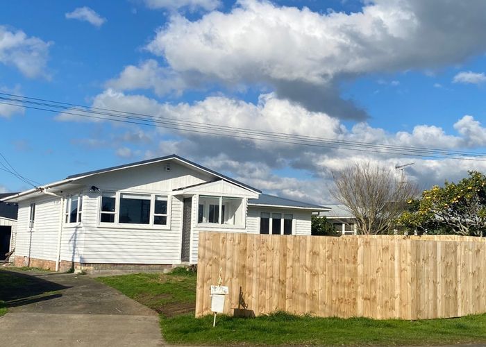  at 10 William Avenue, Manurewa, Auckland