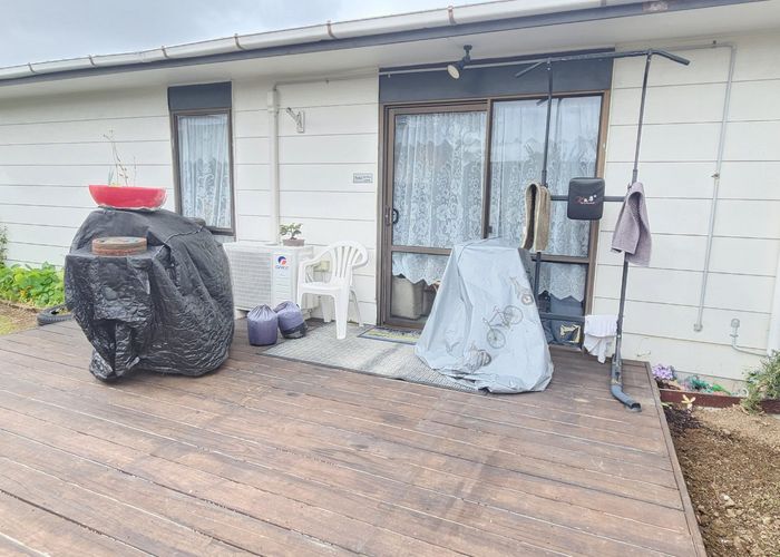  at 2/18 Bingara Place, Favona, Manukau City, Auckland