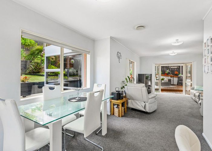  at 24 Millstream Drive, Henderson, Auckland