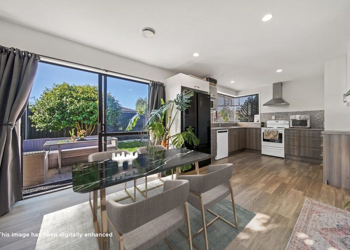  at 2/21B Northcote Road, Northcote, Christchurch City, Canterbury