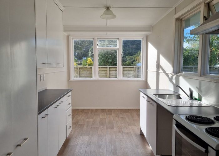  at 8a Frederick Street, Tawa, Wellington, Wellington
