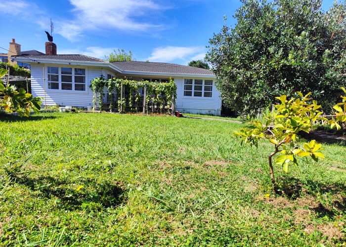  at 55 Williamson Avenue, Belmont, North Shore City, Auckland