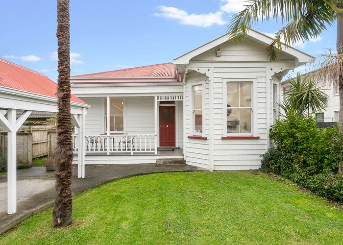  at 21 Elm Street, Avondale, Auckland