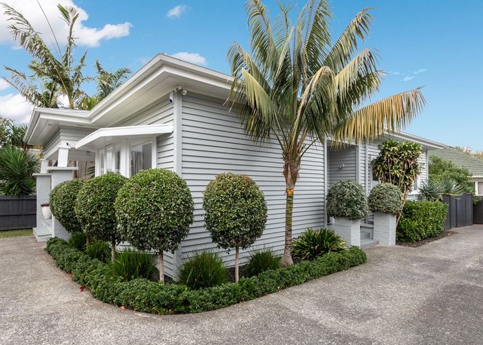  at 1012 Great North Road, Point Chevalier, Auckland