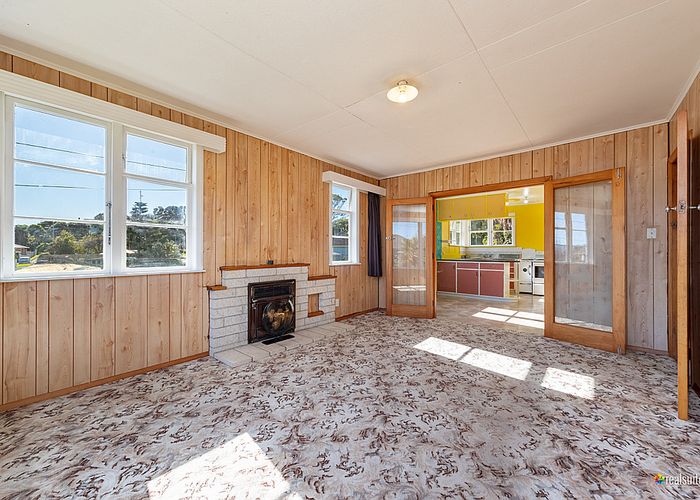  at 5 Berkshire Grove, Cannons Creek, Porirua