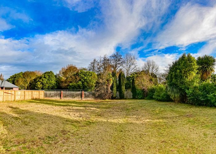  at 10 Thoresby Mews, Avonhead, Christchurch