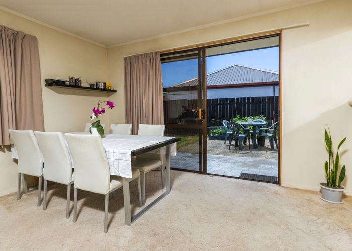  at 2/48 Masefield Street, Stoke, Nelson