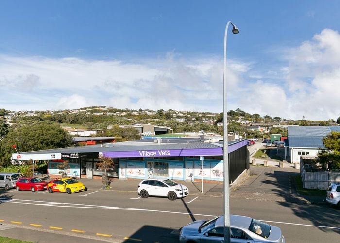  at 1/10 Stewart Drive, Newlands, Wellington