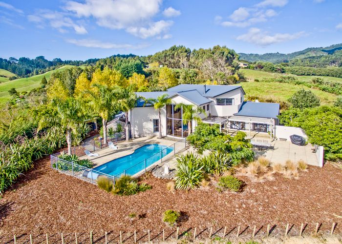  at 17 Gum Road, Henderson Valley, Auckland