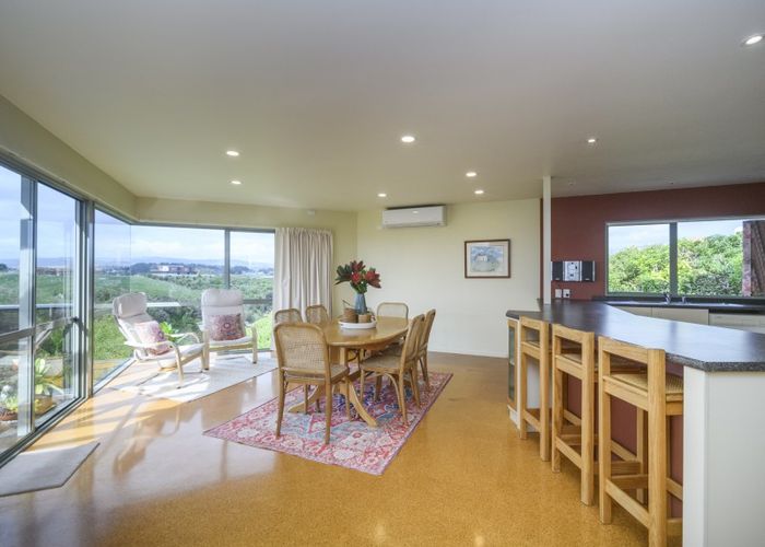  at 38 Kilkenny Place, Fitzherbert, Palmerston North