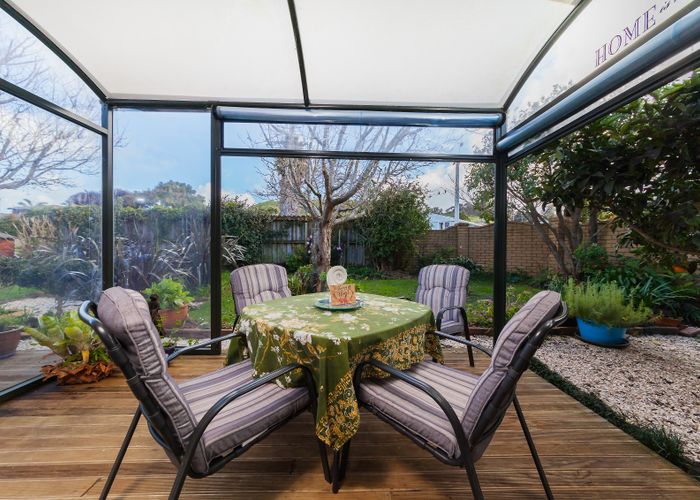  at 21 Koru Street, Mangere Bridge, Auckland