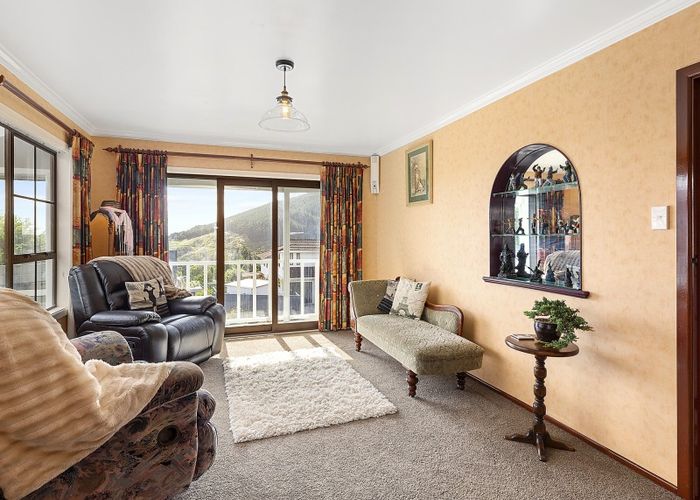  at 56 Woodman Dr, Tawa, Wellington