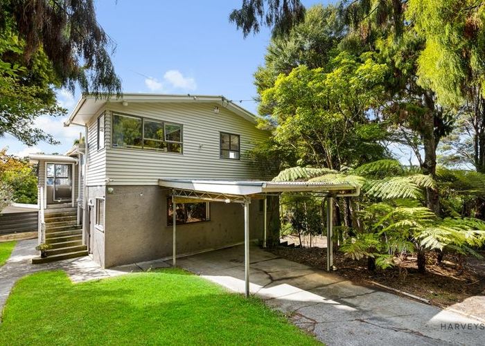  at 8 Walker Road, Henderson Valley, Auckland