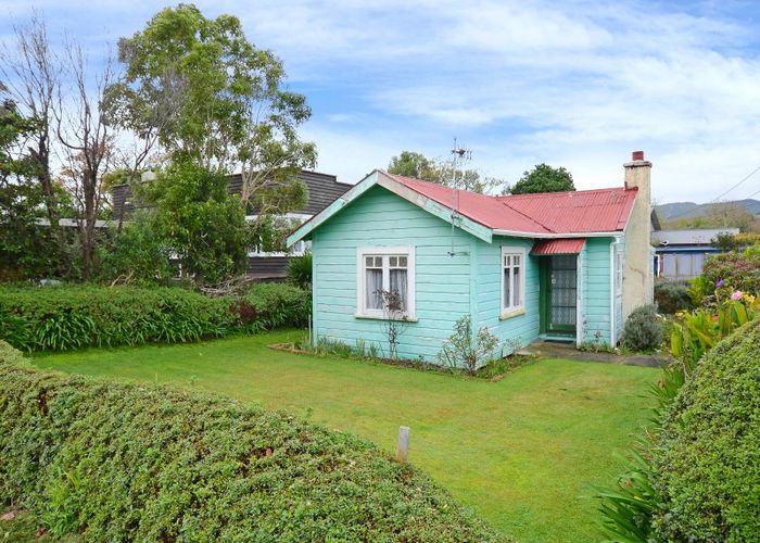  at 1 Charles Street, Belmont, Lower Hutt