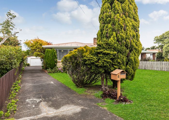  at 4 Barberry Lane, Te Atatu Peninsula, Auckland
