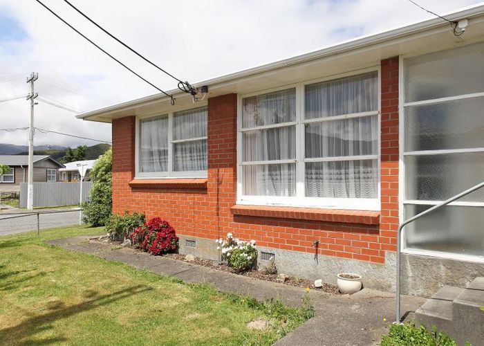  at 2/9 Konini Street, Wainuiomata, Lower Hutt
