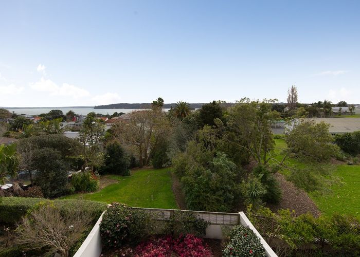  at 6/22 Salisbury Street, Herne Bay, Auckland