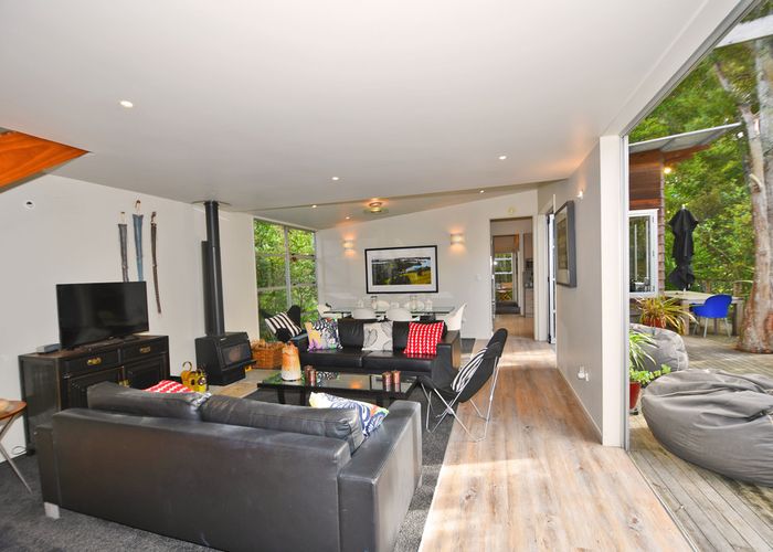  at 20 Grandview RD, lake HAWEA