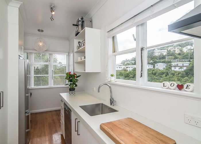  at 18 Kaihuia Street, Northland, Wellington