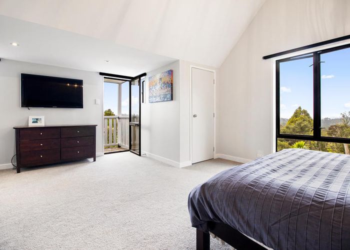  at 136 Mountain Road, Henderson Valley, Auckland