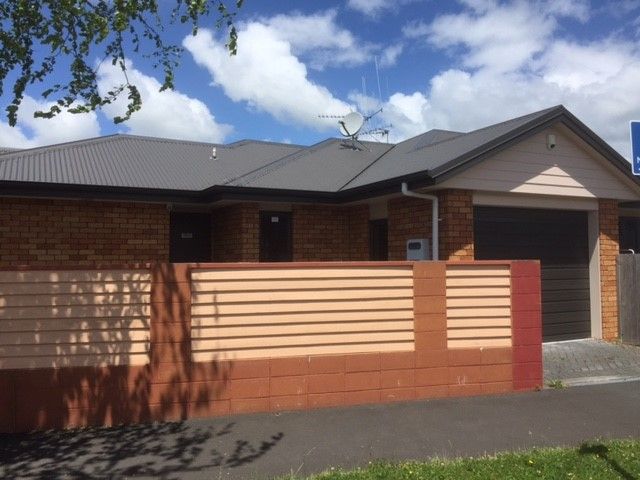 at 4 Jones Crescent, Melville, Hamilton