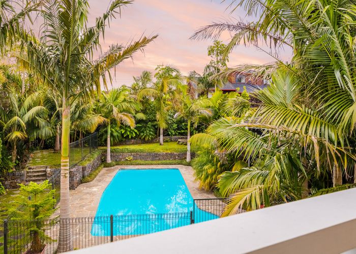  at 2/45 TAUNTON Terrace, Blockhouse Bay, Auckland